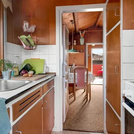 1 Bedroom Awesome In 펜션 칼룬드보르그